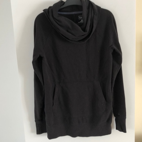 L.L. Bean Tops - lL BEAN black funnel neck kangaroo sweater long xs